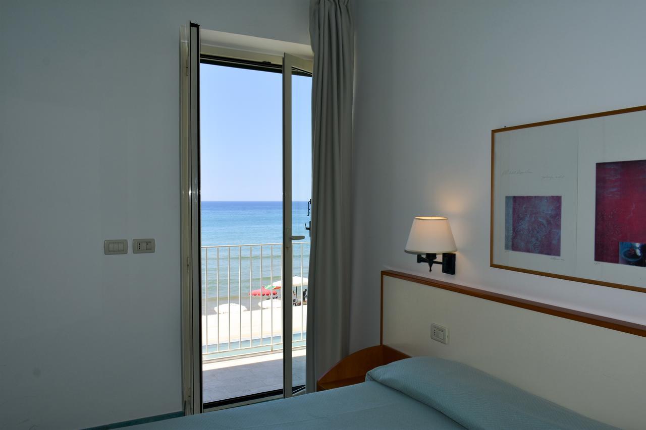 Hotel Amyclae Sperlonga Exterior foto
