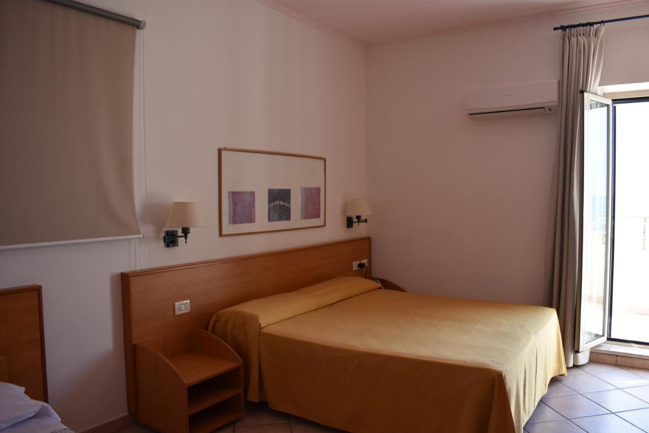Hotel Amyclae Sperlonga Exterior foto